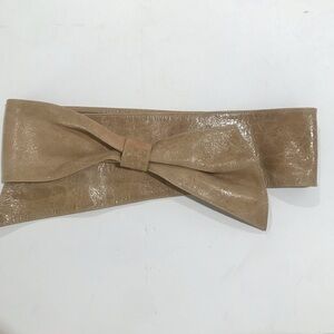 CACHE Wide leather belt Sz 28/32 4” wide